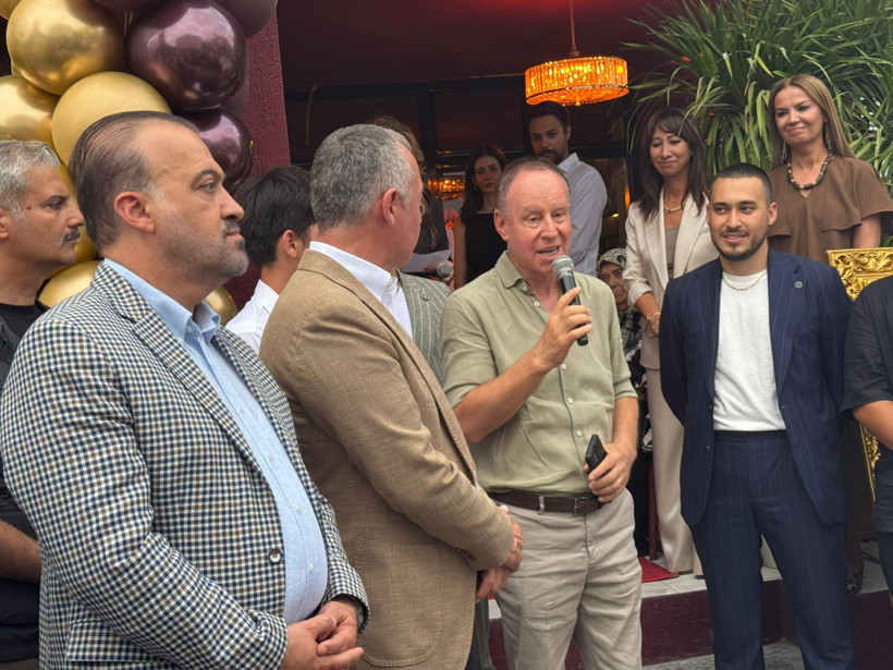 Protokol bu açılışa akın etti, İzmit’e iddialı mekan: Mplus Garden