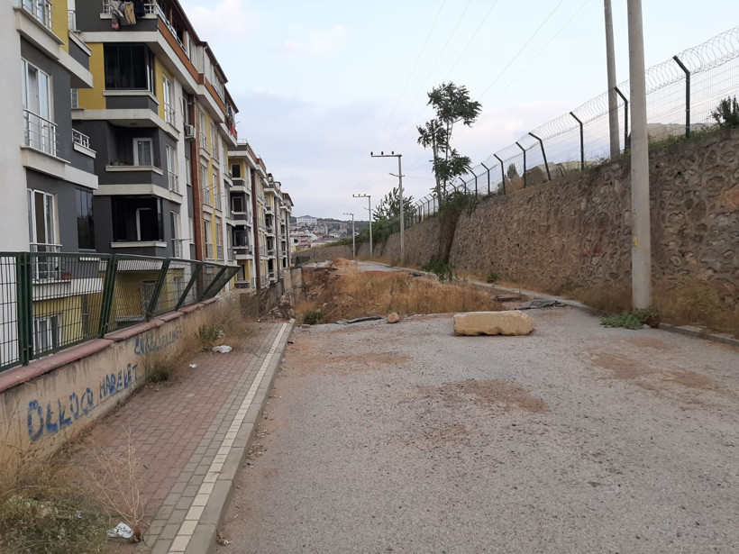 Evlerin değeri düştükçe düştü: Gebze Belediyesi vatandaşı ortada bıraktı!