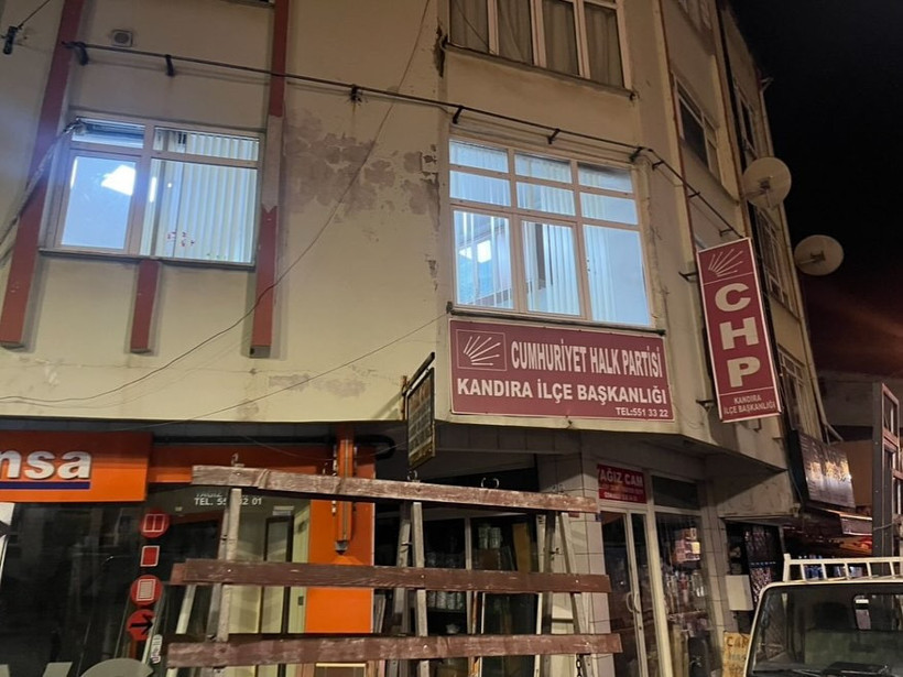 CHP Kocaeli ve 12 ilçede ışıklar yanıyor!