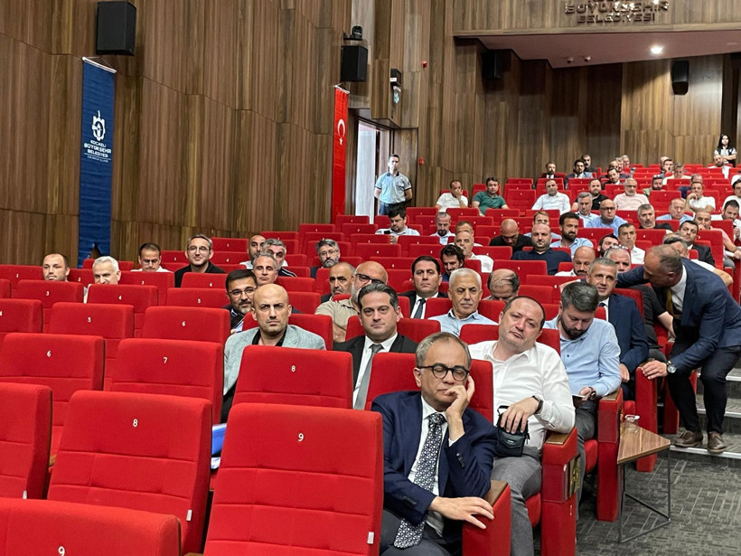 Büyükakın: Bürokratlar şamar oğlanı değil!