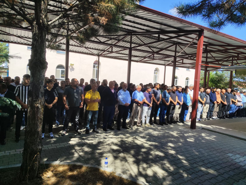 Ersin Kurt'un annesi son yolculuğuna uğurlandı