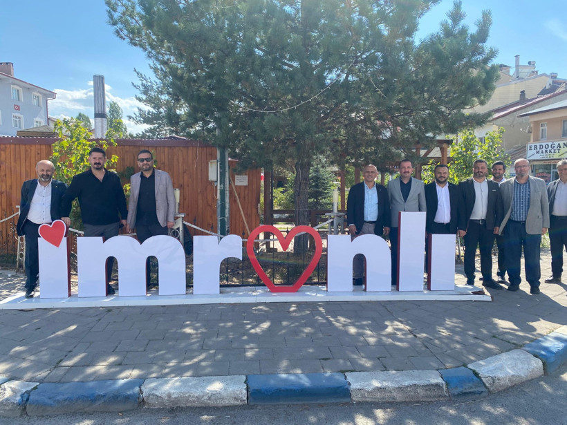 Masraflar belediyeden: CHP’li meclis üyeleri, AKP’li başkanla Sivas’a çıkarma yaptı