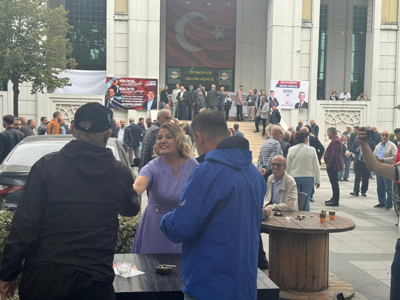 Sırada Körfez var, Falay’a kazandıran Hürriyet kongreye geldi