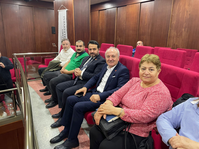 Erdem Arcan ve Gökhan Ercan İzmit Meclisi’ni izlemeye geldi