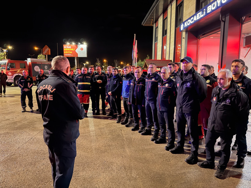 Kocaeli Büyükşehir’den deprem bölgesine hızlı destek