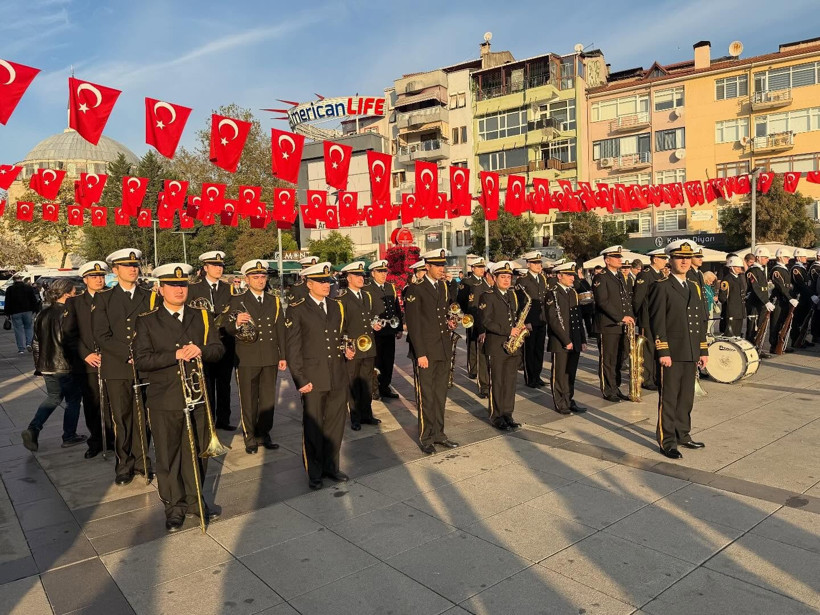 Ata'ya anma Kocaeli siyasetini yan yana getirdi