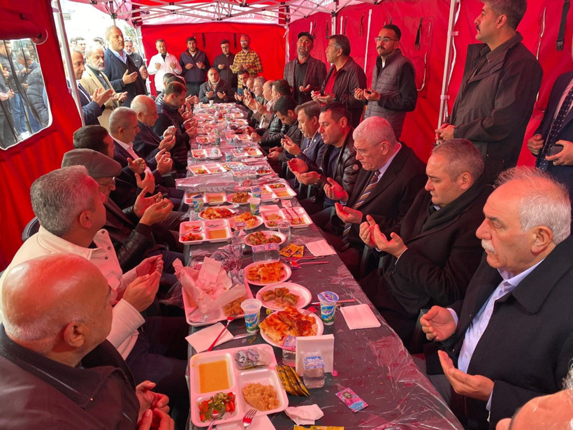 Dervişoğlu, Nusret Acur’u yalnız bırakmadı