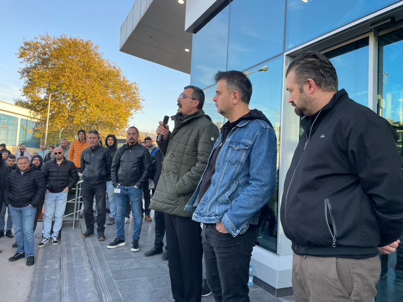TÜPRAŞ işçisi toplandı işvereni uyardı: ‘Sadece çalışanı değil bölgeyi etkiler!’
