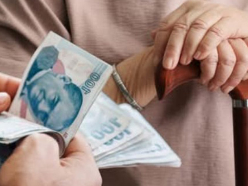 YÖK başkanı açıkladı: Emeklilik yaşı için yeni düzenleme