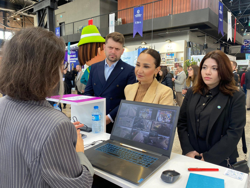 Kocaeli Bilişim Fuarında dikkat çeken isim