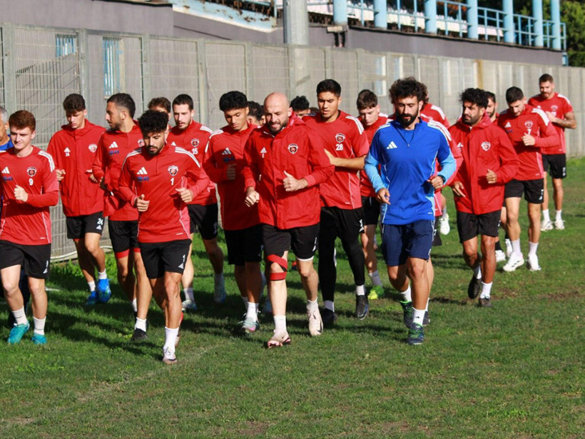 Gölcükspor Sultanbeyli deplasmanında