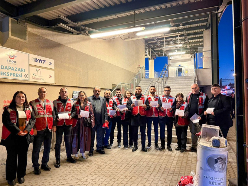 CHP 12 ilçede güneş doğmadan sahaya indi!