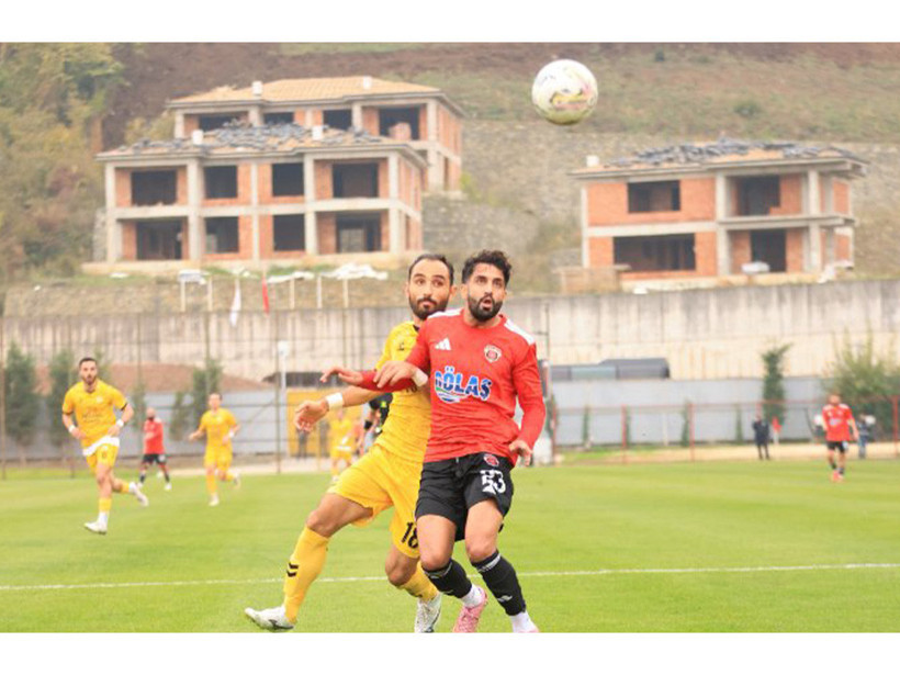 Gölcükspor'un yıldızı takımdan ayrıldı
