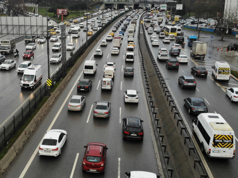Vatandaş şokta! Gebze’den İzmir’e gitmek, 10 bin 600 liraya mal oldu!