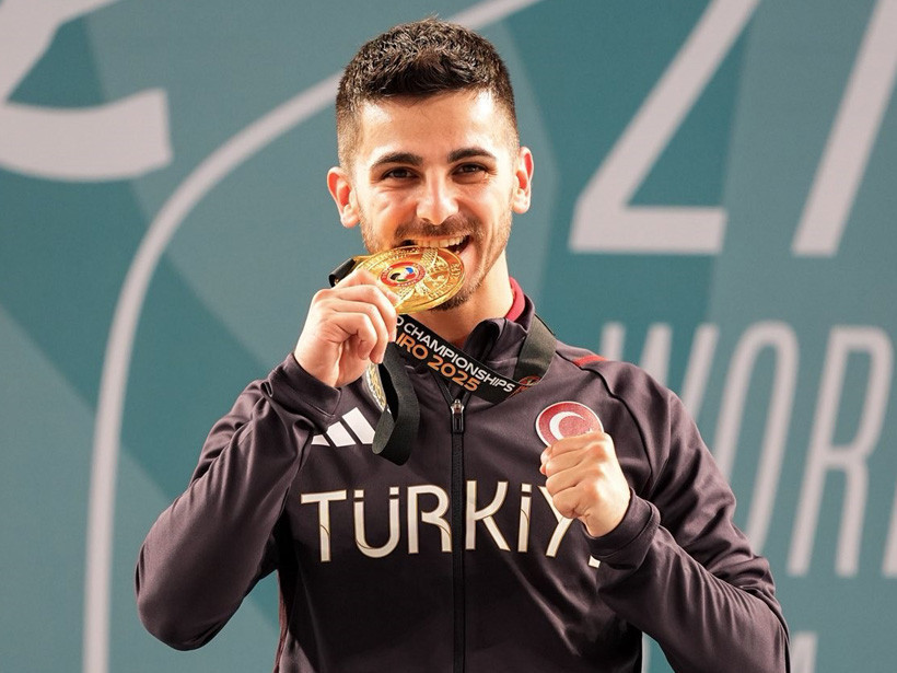 Kocaelili Eray, Türkiye’ye Altın madalyayla döndü