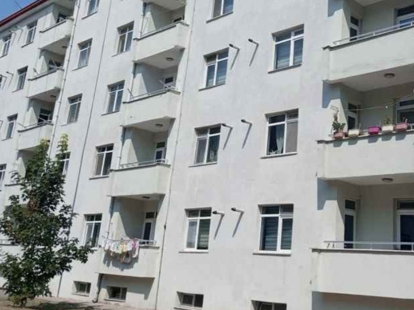 Gölcük'te askeri lojmanlar yıkılıyor!