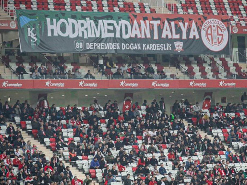 “Maç pazar günü oynansın!” Hodri Meydan ve 07 Gençlik’ten ortak talep