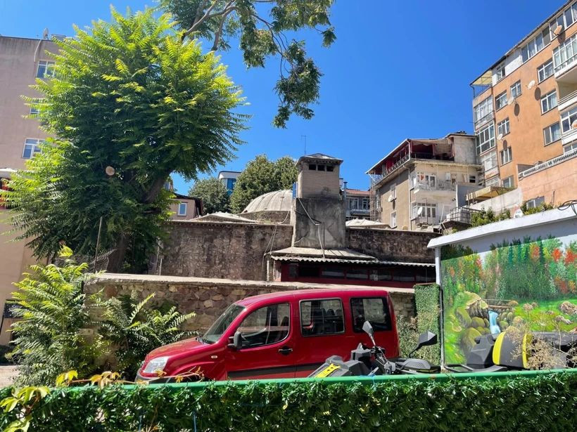 27 yıllığına kiralanan İzmit’in tarihi hamamı dönüşüm bekliyor