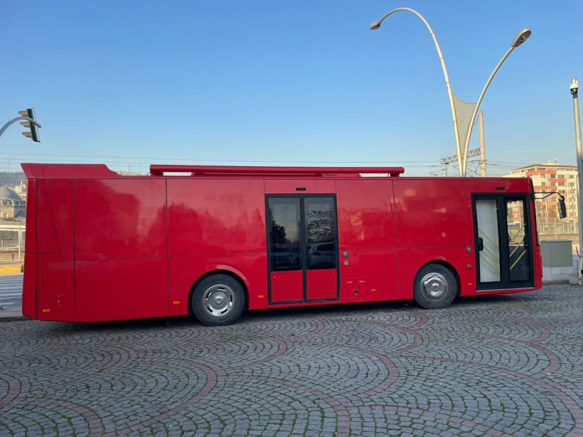 Yeni yer bekleniyor: Kocaeli İl Halk K&uuml;t&uuml;phanesi&rsquo;nde kitaplar toplandı!