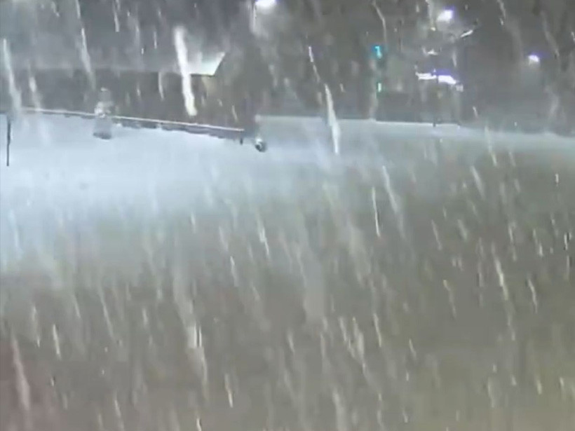 Kuzuyayla geceyi karla karşıladı! Lapa lapa yağdı