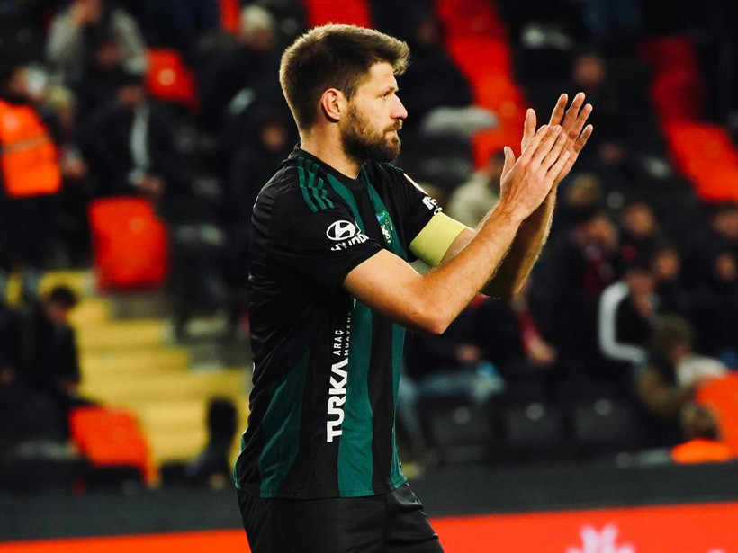 Trabzonspor’un hayaliydi, Kocaelispor forması giydi