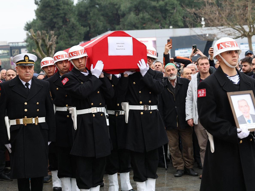 Vefat eden Kıbrıs gazisi son yolculuğuna uğurlandı