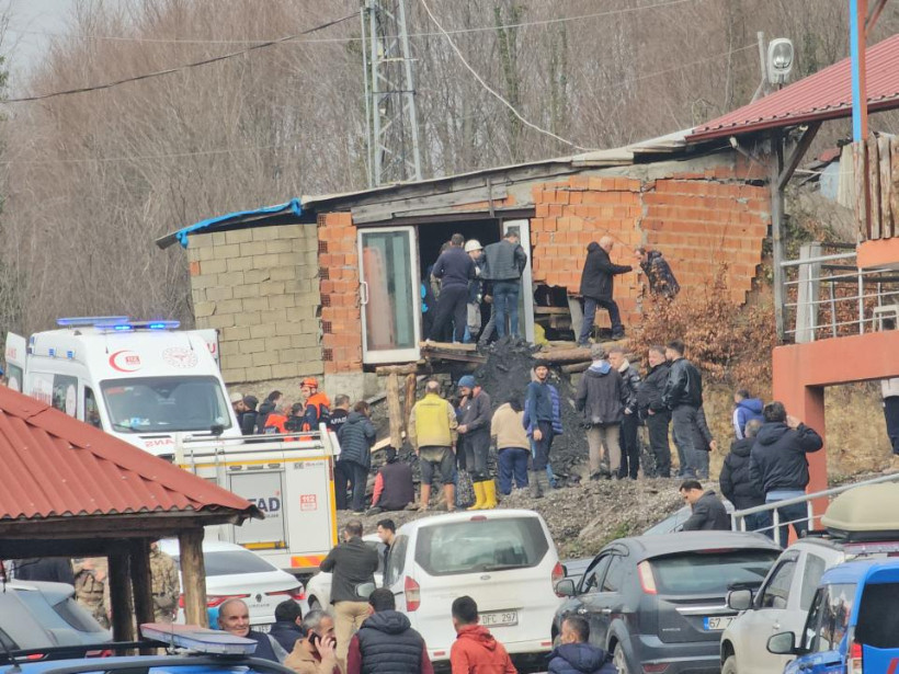 İşçiler göçük altında: Zonguldak'ta maden ocağı göçtü!