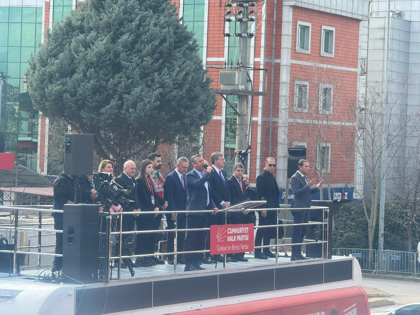 Özel, Kocaeli’de günah çıkarttı “Büyükşehire cesaret edemedik”