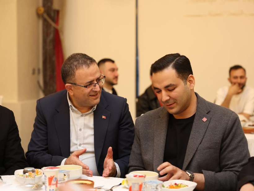 Sertif Gökçe, CHP’li gençlerin genel başkanını ağırladı