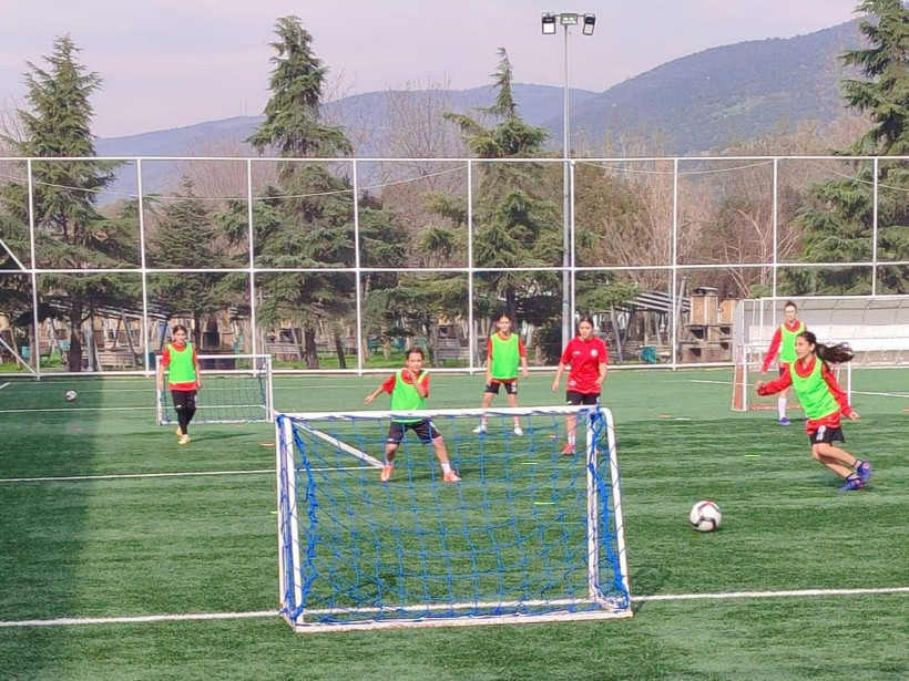 Körfez’in kızları şampiyonluk için hazırlanıyor