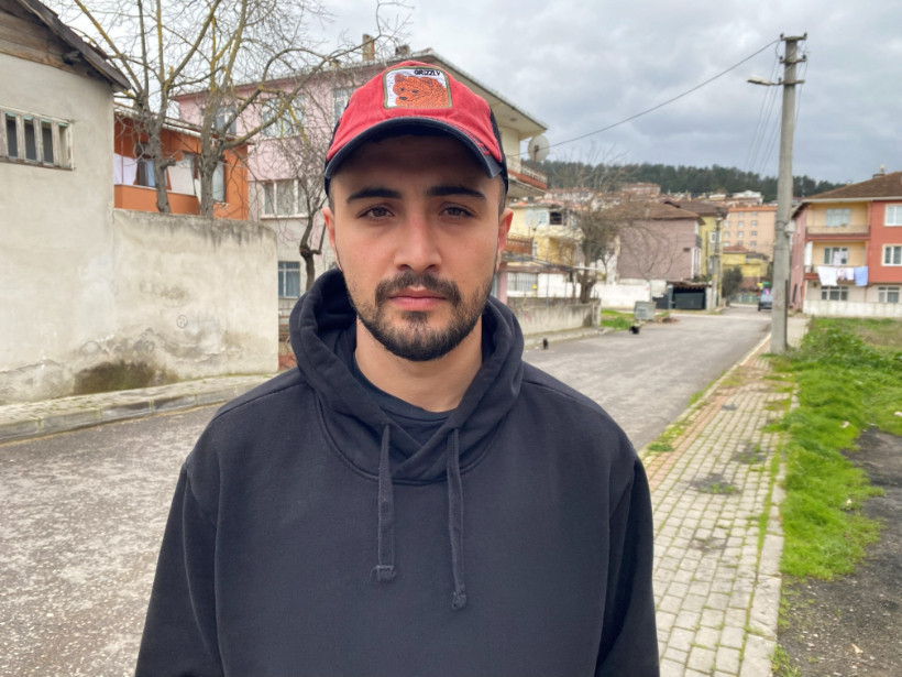 İzmit’te yol tartışması dehşeti yaşattı! Baba ve yeni doğan bebeğine silah çekildi