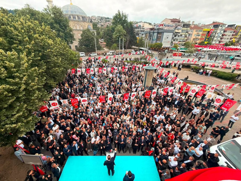Yüzlerce kişi katıldı: MHP Kocaeli’de dualı devir teslim