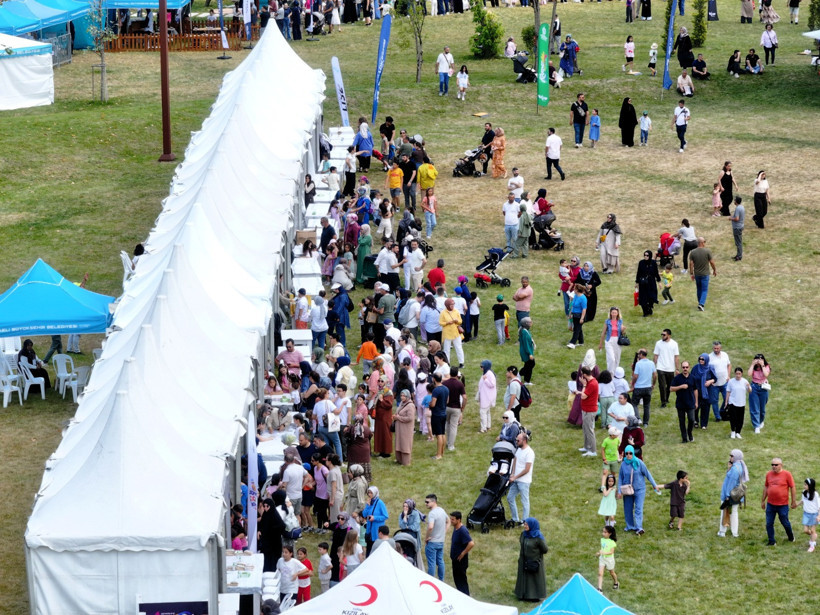Belediye bu aralar çocuklara çalışıyor: Karneval başladı
