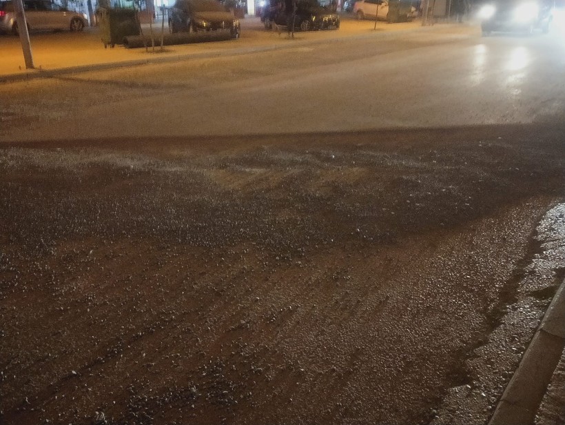 Körfez'in o mahallesi toz içinde! "Beyaz bıraktığım arabayı siyah buluyorum"