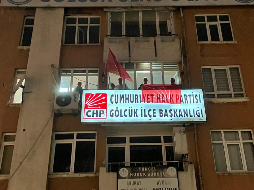 CHP Kocaeli ve 12 ilçede ışıklar yanıyor!