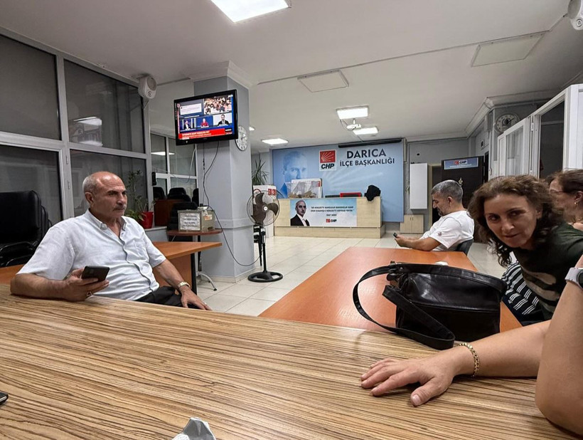 CHP Kocaeli ve 12 ilçede ışıklar yanıyor!
