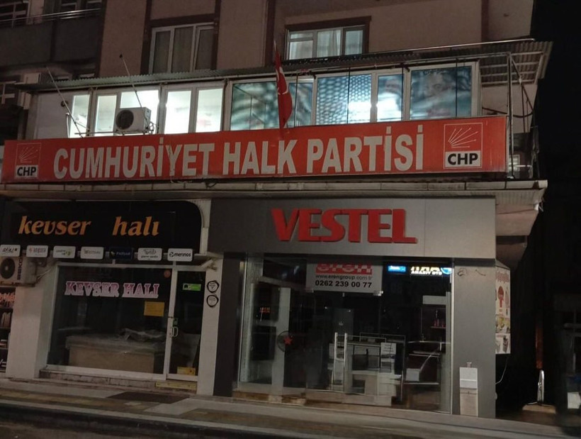 CHP Kocaeli ve 12 ilçede ışıklar yanıyor!
