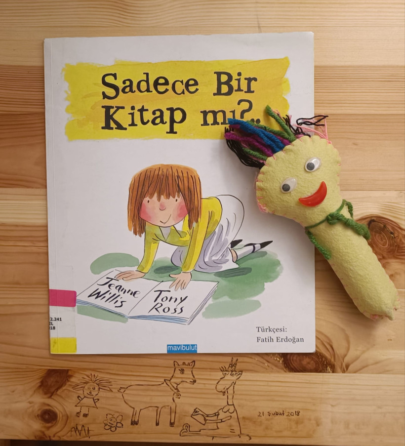 Sadece Bir Kitap mı?