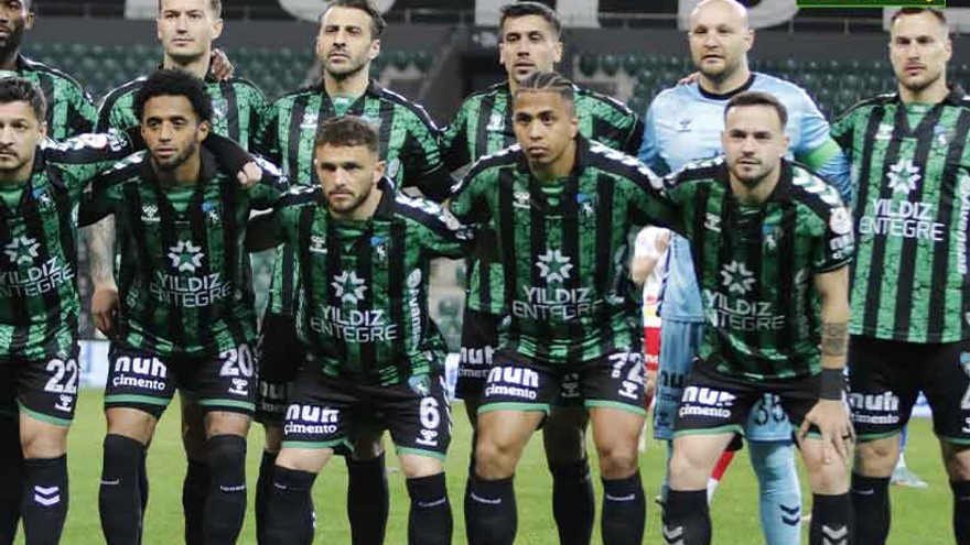 Pankartlar konuştu, Kocaelispor fırtına gibi esti!