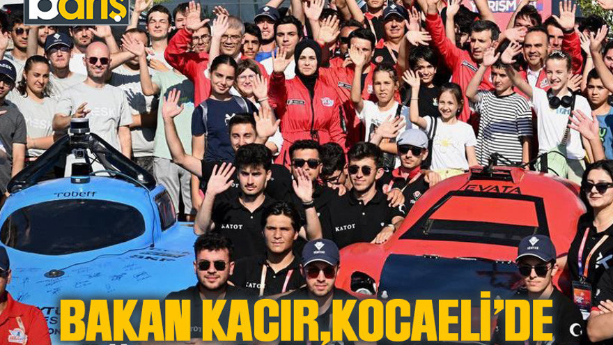 Bakan Kacır, Kocaeli’de öğrencilerle buluştu
