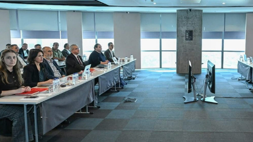 14 maddede uzlaşı. Binlerce metal işçisi için ilk toplantı yapıldı