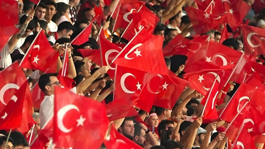 Kocaeli'deki milli maça 9 bin liraya bilet aldı! Dolandırıldı...