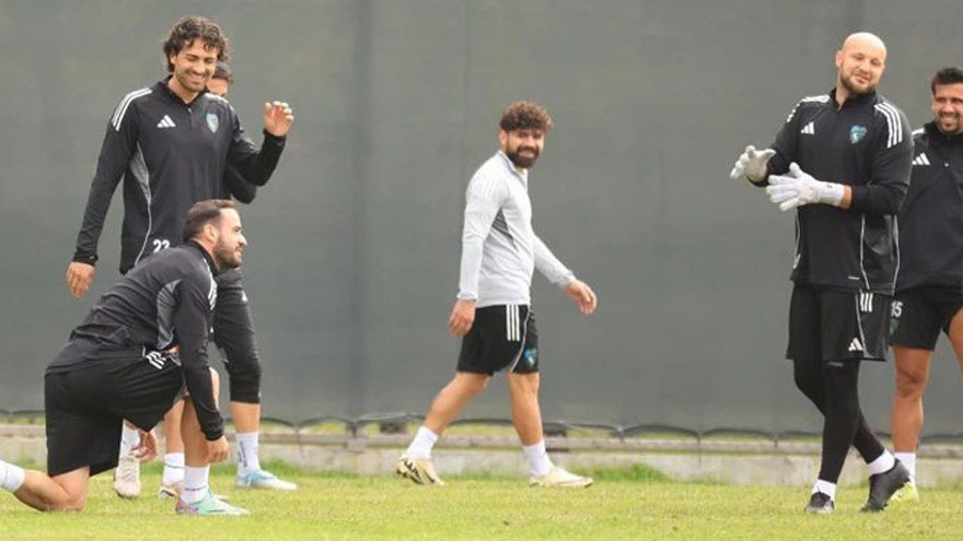 Ahmet Sagat affedildi: A takım ile idmanlara başladı