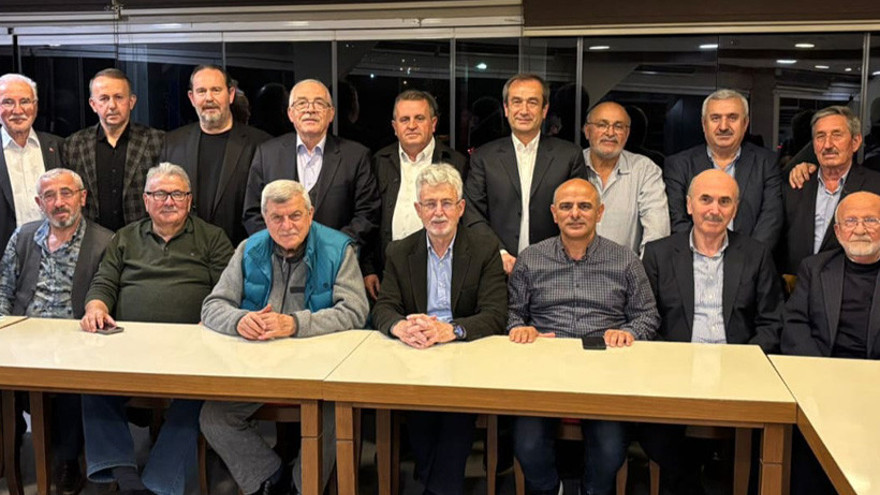 AKP’li eski başkanlar “Dostluk Buluşmasında” ortaya çıktı