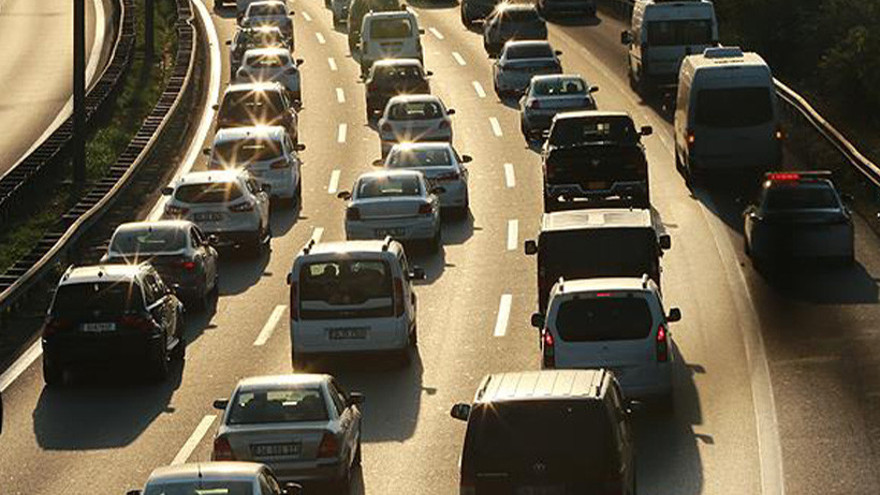 Bakın Kocaeli'de trafiğe kayıtlı kaç araç var?