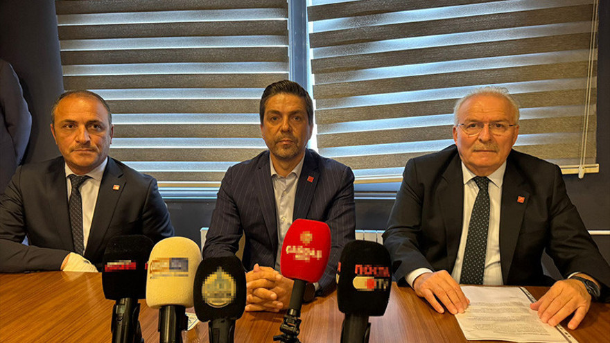 Sarı ve İşeri omuz omuza. CHP Kocaeli'de iki güçlü aday resmen birleşti