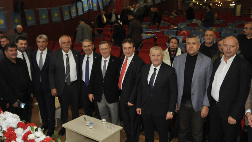 İYİ Partili Bayrak’ın listesi belli oldu