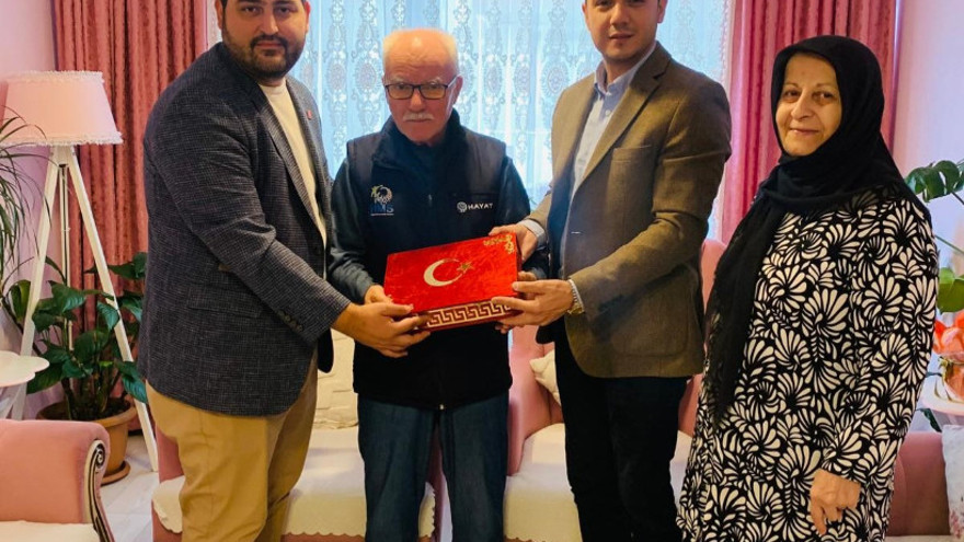 Başiskele’de Kur’an-ı Kerim’li reklam!