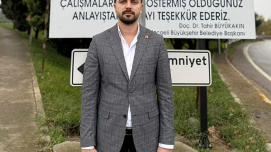 CHP’li meclis üyesi şantiyede. “Alikahya’ya yapılan projeler neden Başiskele’ye yapılmıyor?”