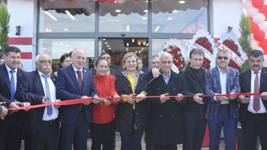 Siyaset ve iş dünyası be’EF Et & Mangal açılışında buluştu!